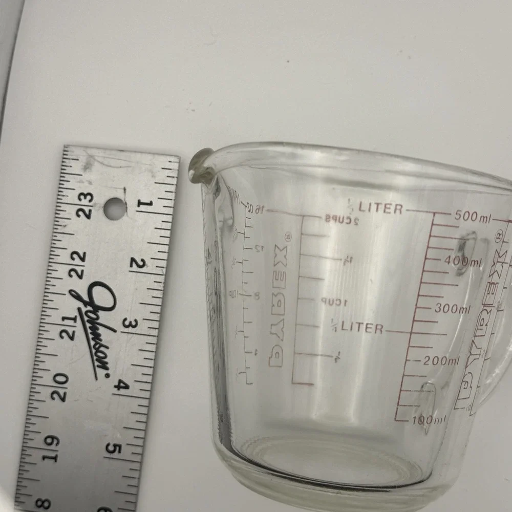 Vintage PYREX 516 Glass Measuring Cup Red Lettering Closed D-Handle 2 Cup 1 Pint